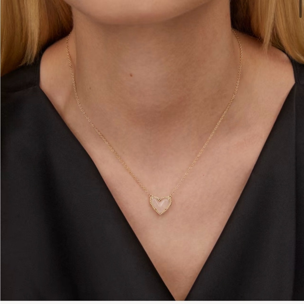 Kendra Scott Ari Heart Gold Pendant Necklace in Rose Quartz